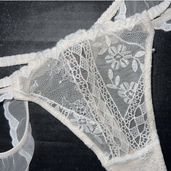 Victoria’s Secret Ivory White Beaded White Wedding Thong - Picture 13 of 15